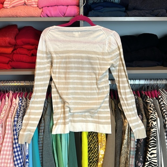 J Crew white with tan stripes “ALOHA” long sleeve sweater size XS - Picture 3 of 3